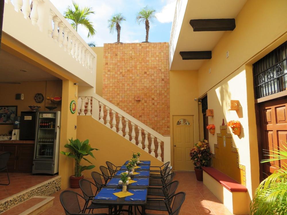Hotel Del Peregrino Boutique Hotel Merida Exterior photo