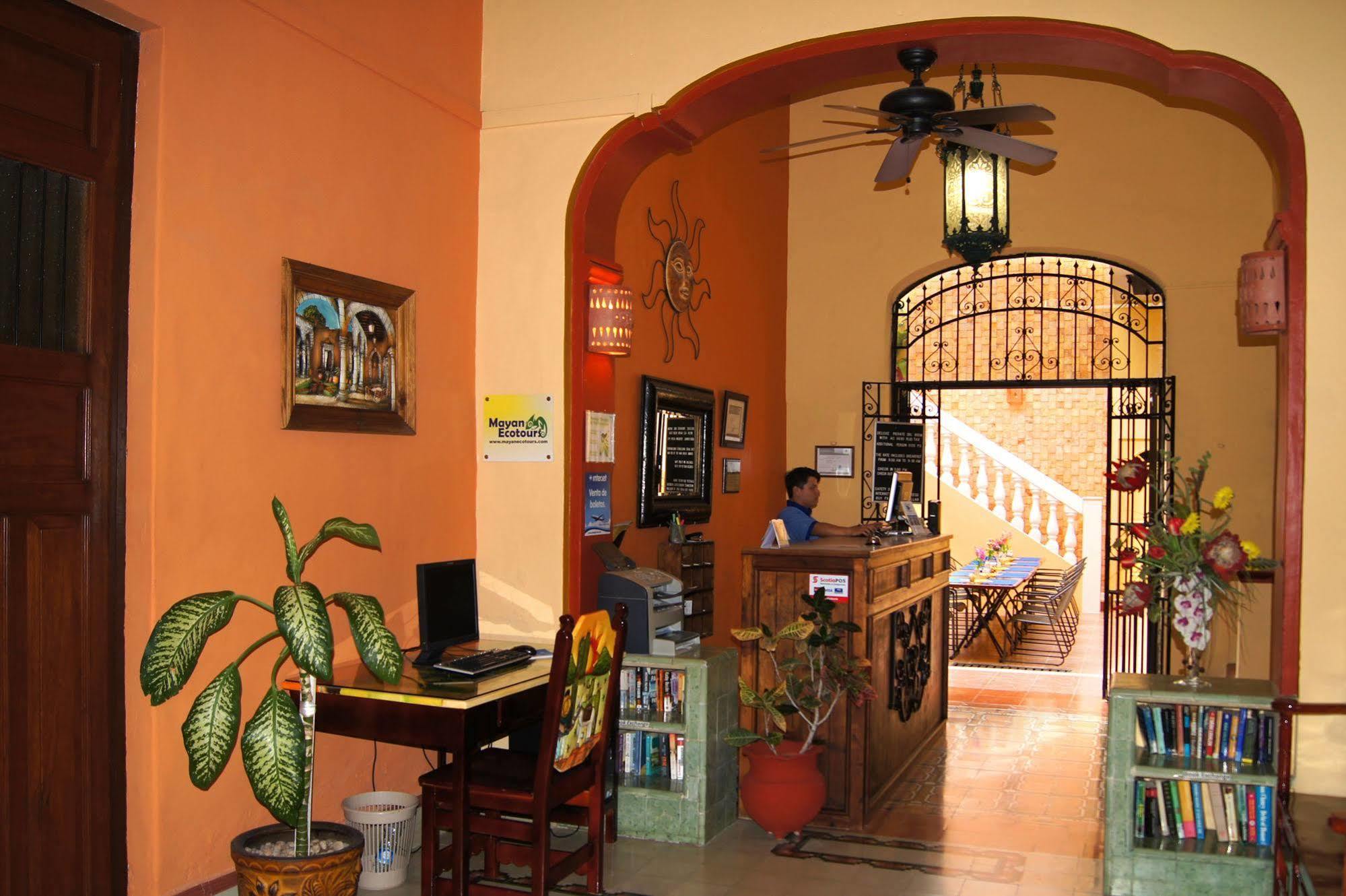 Hotel Del Peregrino Boutique Hotel Merida Exterior photo